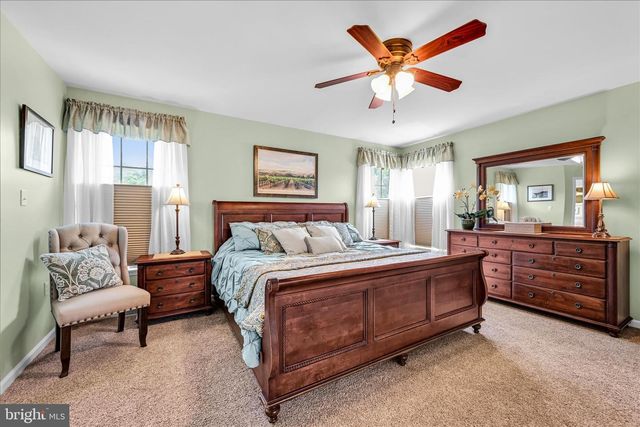 5 WOBURN ABBEY AVE, Camp Hill, PA 17011