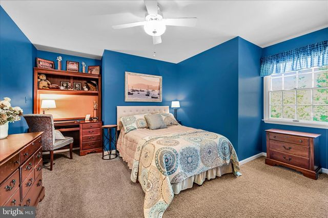 5 WOBURN ABBEY AVE, Camp Hill, PA 17011