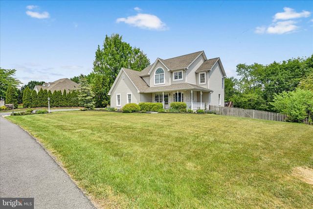 5 WOBURN ABBEY AVE, Camp Hill, PA 17011