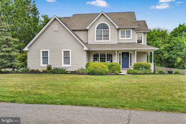 5 WOBURN ABBEY AVE, Camp Hill, PA 17011