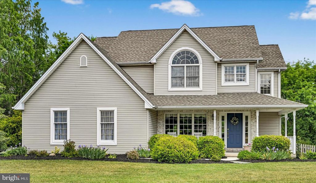 5 WOBURN ABBEY AVE, Camp Hill, PA 17011