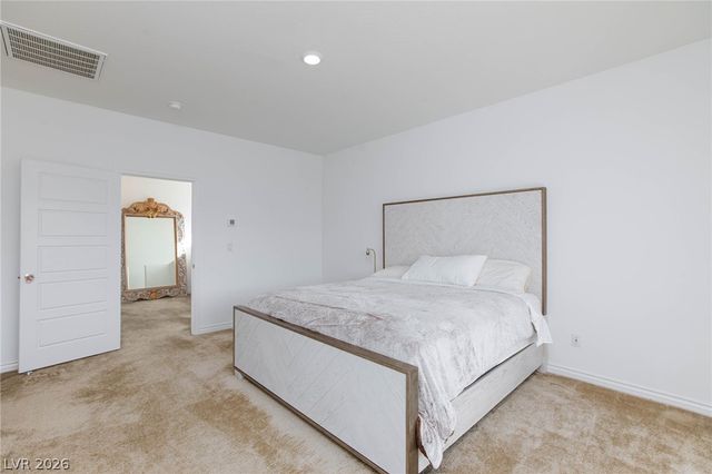7792 Vino Vranec Court, Las Vegas, NV 89113