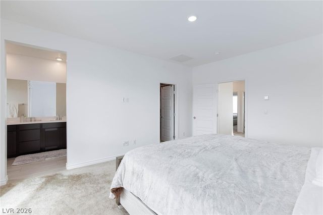 7792 Vino Vranec Court, Las Vegas, NV 89113