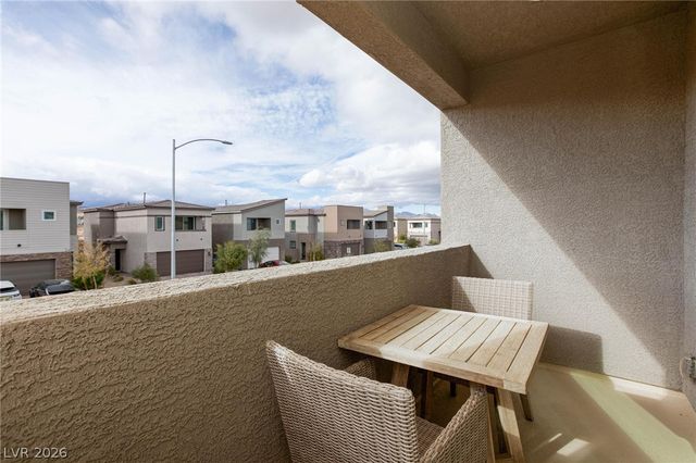 7792 Vino Vranec Court, Las Vegas, NV 89113