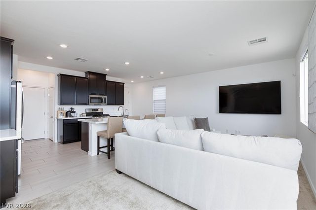 7792 Vino Vranec Court, Las Vegas, NV 89113