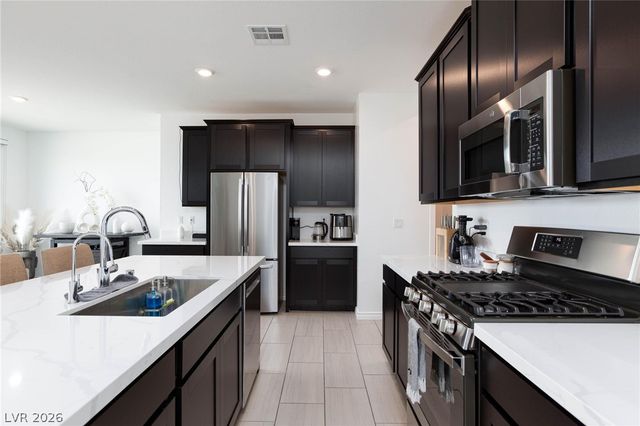 7792 Vino Vranec Court, Las Vegas, NV 89113