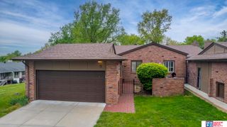 7500 South Street # 5, Lincoln, NE 68506
