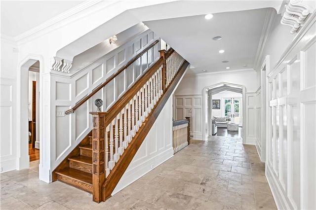 369 Pine Tree Drive NE, Atlanta, GA 30305