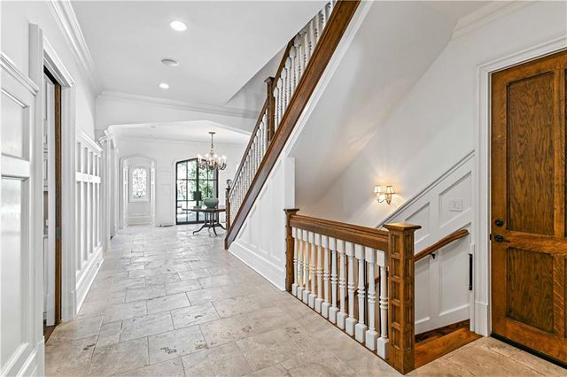 369 Pine Tree Drive NE, Atlanta, GA 30305