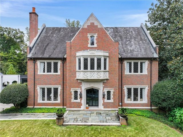 369 Pine Tree Drive NE, Atlanta, GA 30305