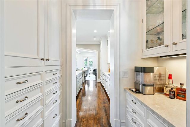 369 Pine Tree Drive NE, Atlanta, GA 30305