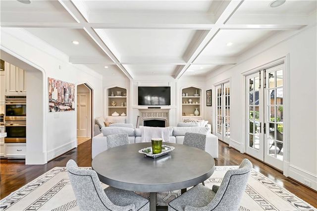 369 Pine Tree Drive NE, Atlanta, GA 30305