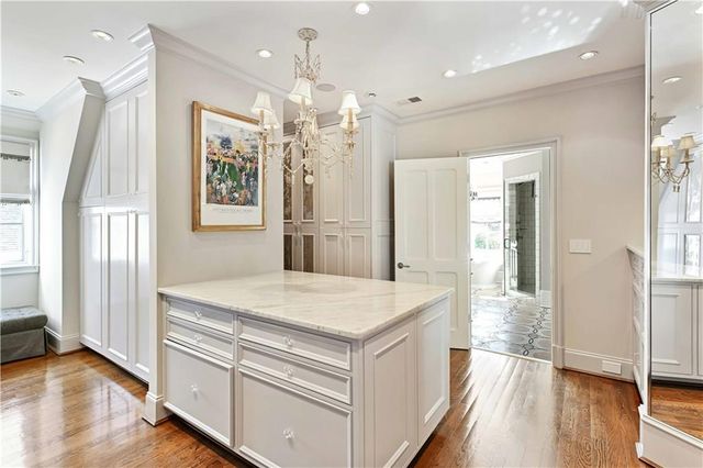 369 Pine Tree Drive NE, Atlanta, GA 30305