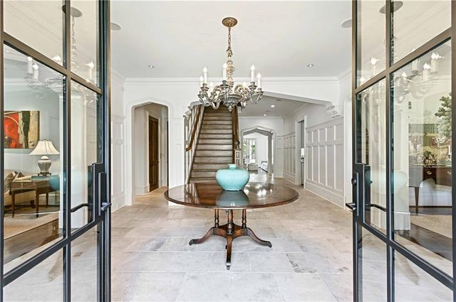 369 Pine Tree Drive NE, Atlanta, GA 30305