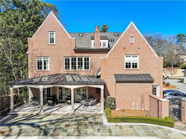 369 Pine Tree Drive NE, Atlanta, GA 30305