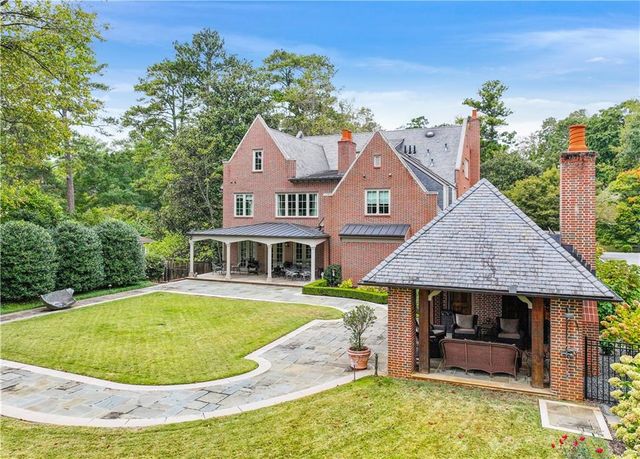 369 Pine Tree Drive NE, Atlanta, GA 30305
