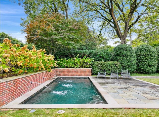 369 Pine Tree Drive NE, Atlanta, GA 30305
