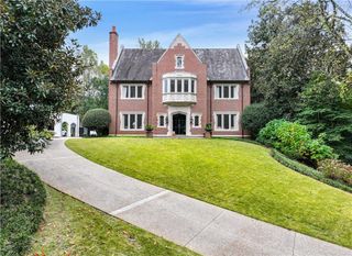369 Pine Tree Drive NE, Atlanta, GA 30305