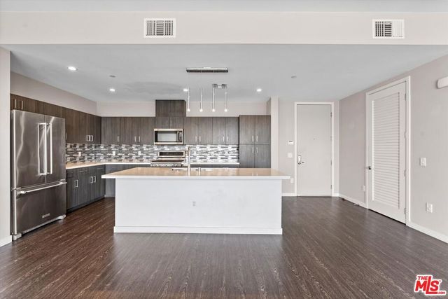 4140 Glencoe Avenue 602, Marina Del Rey, CA 90292