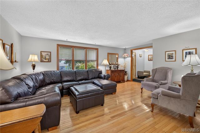 4351 Mary Drive, Eden, NY 14057