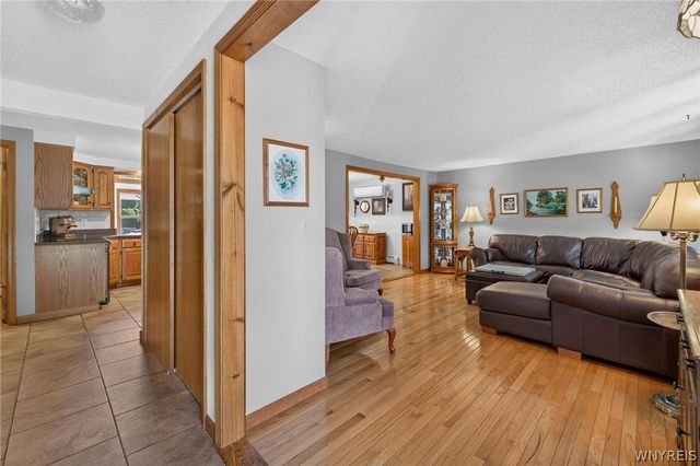 4351 Mary Drive, Eden, NY 14057