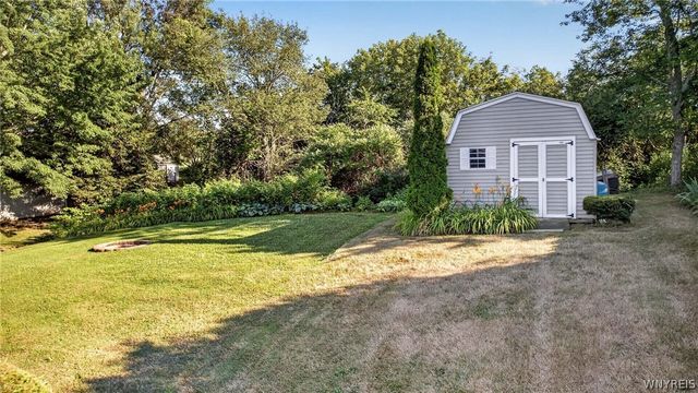 4351 Mary Drive, Eden, NY 14057