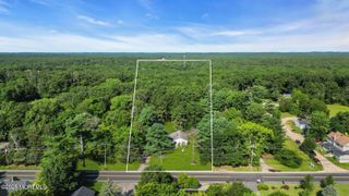 30 Cassville Road, Jackson, NJ 08527