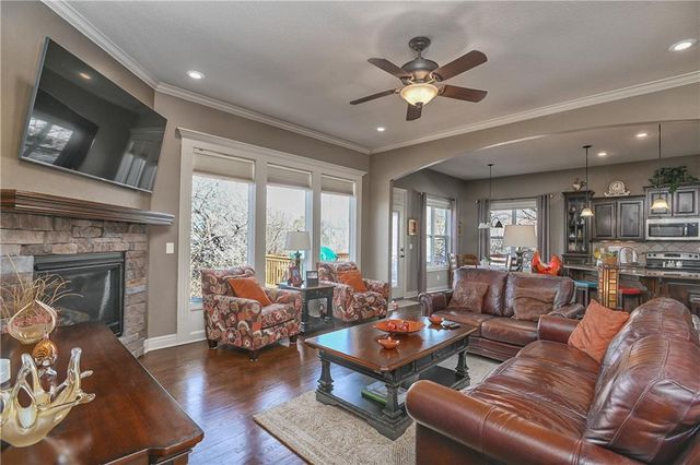 215 S Canyon Drive, Olathe, KS 66061