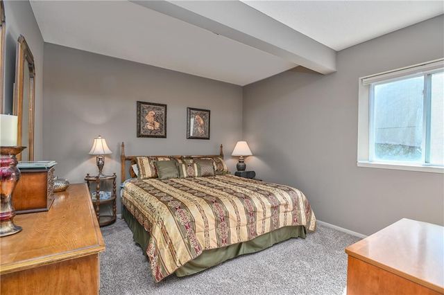 215 S Canyon Drive, Olathe, KS 66061