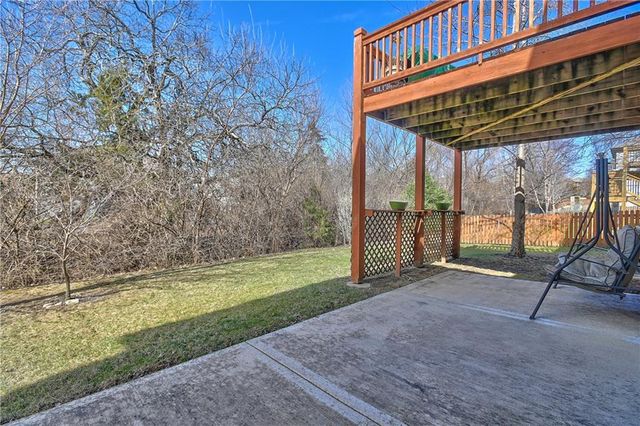 215 S Canyon Drive, Olathe, KS 66061