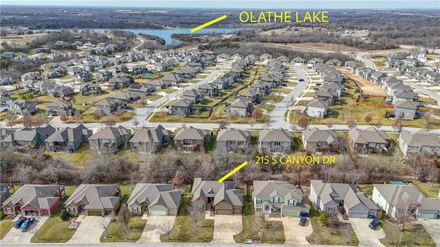 215 S Canyon Drive, Olathe, KS 66061