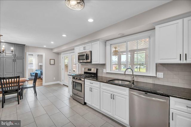 111 OLD ORCHARD RD, Cherry Hill, NJ 08003