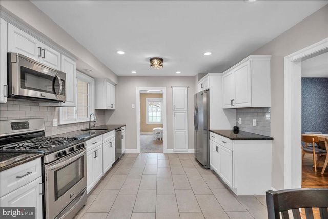 111 OLD ORCHARD RD, Cherry Hill, NJ 08003