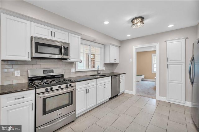 111 OLD ORCHARD RD, Cherry Hill, NJ 08003