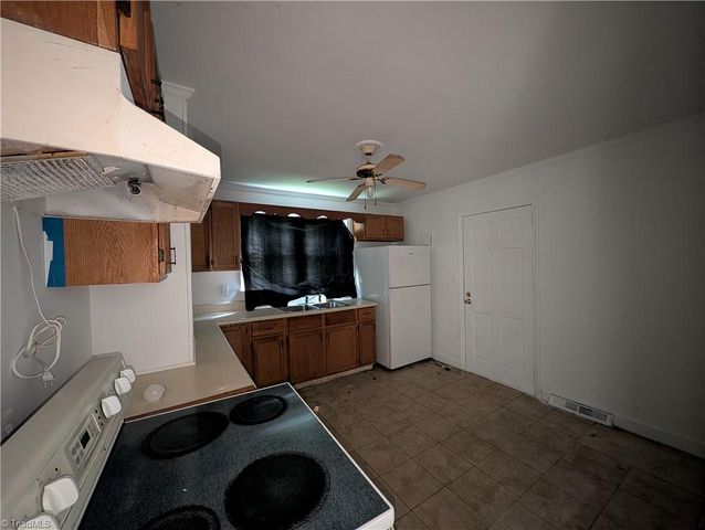 1514 Glenside Drive, Greensboro, NC 27405