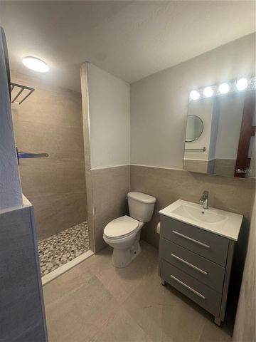 4745 AVE ISLA VERDE 1M, Carolina, PR 00979