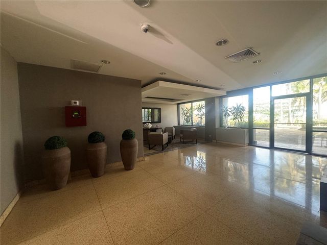 4745 AVE ISLA VERDE 1M, Carolina, PR 00979