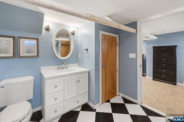 370 Demarest Avenue, Oradell, NJ 07649