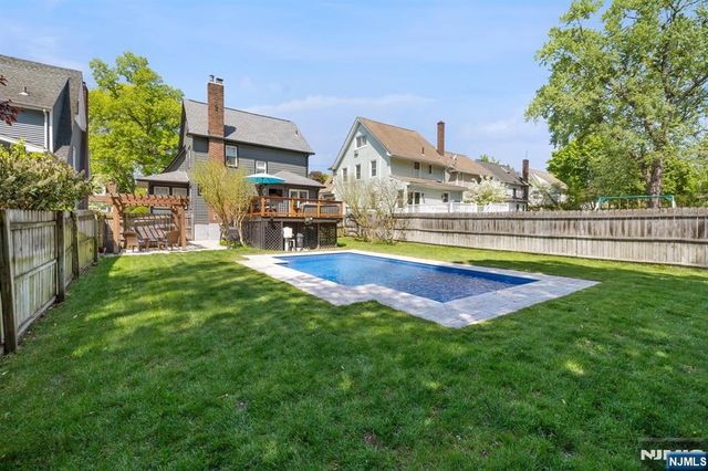 370 Demarest Avenue, Oradell, NJ 07649