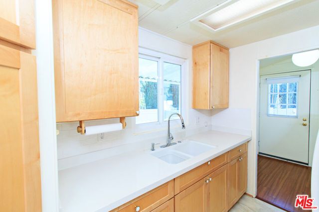 11250 Playa Street 106, Culver City, CA 90230