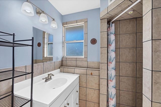 831 E 1ST STREET, Englewood, FL 34223