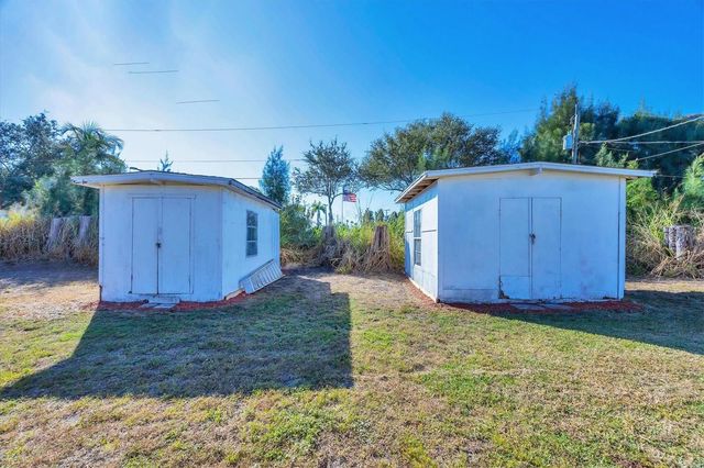 831 E 1ST STREET, Englewood, FL 34223