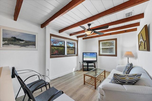 831 E 1ST STREET, Englewood, FL 34223