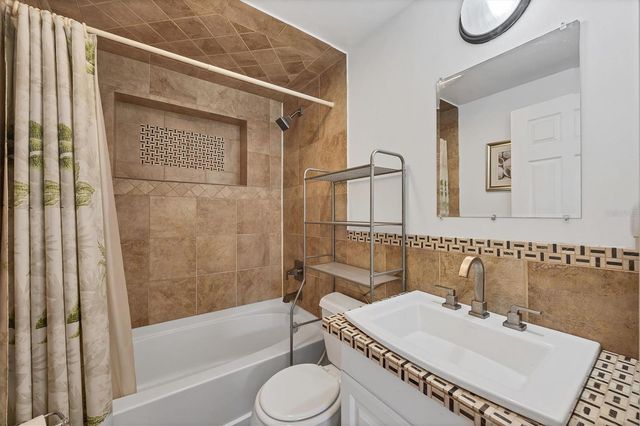 831 E 1ST STREET, Englewood, FL 34223