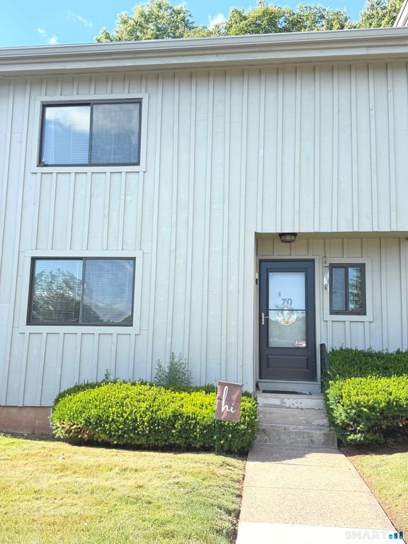 70 Webster Court, Newington, CT 06111