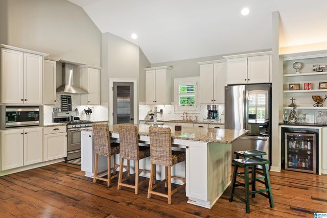301 KILKERRAN LANE, Pelham, AL 35124