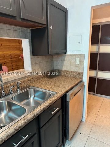 12590 NE 16th Ave 401, North Miami, FL 33161