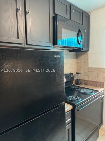 12590 NE 16th Ave 401, North Miami, FL 33161