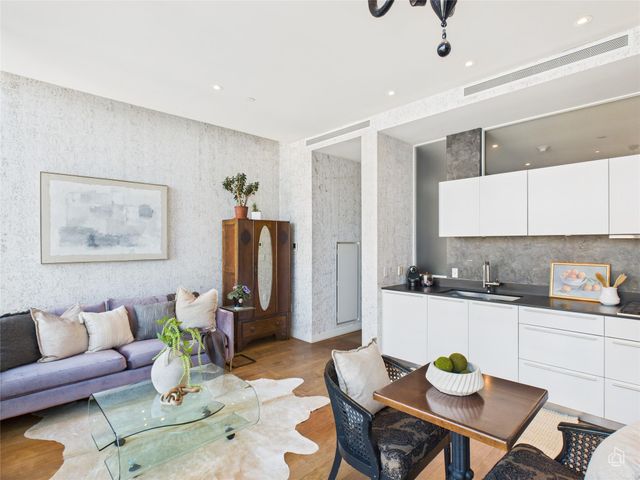 210 Lavaca ST 1809, Austin, TX 78701