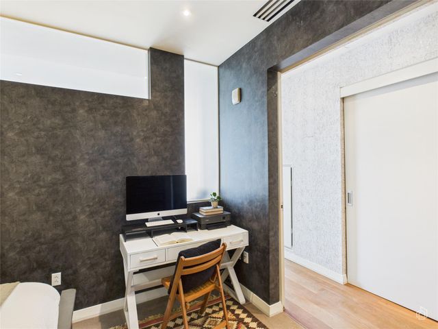 210 Lavaca ST 1809, Austin, TX 78701